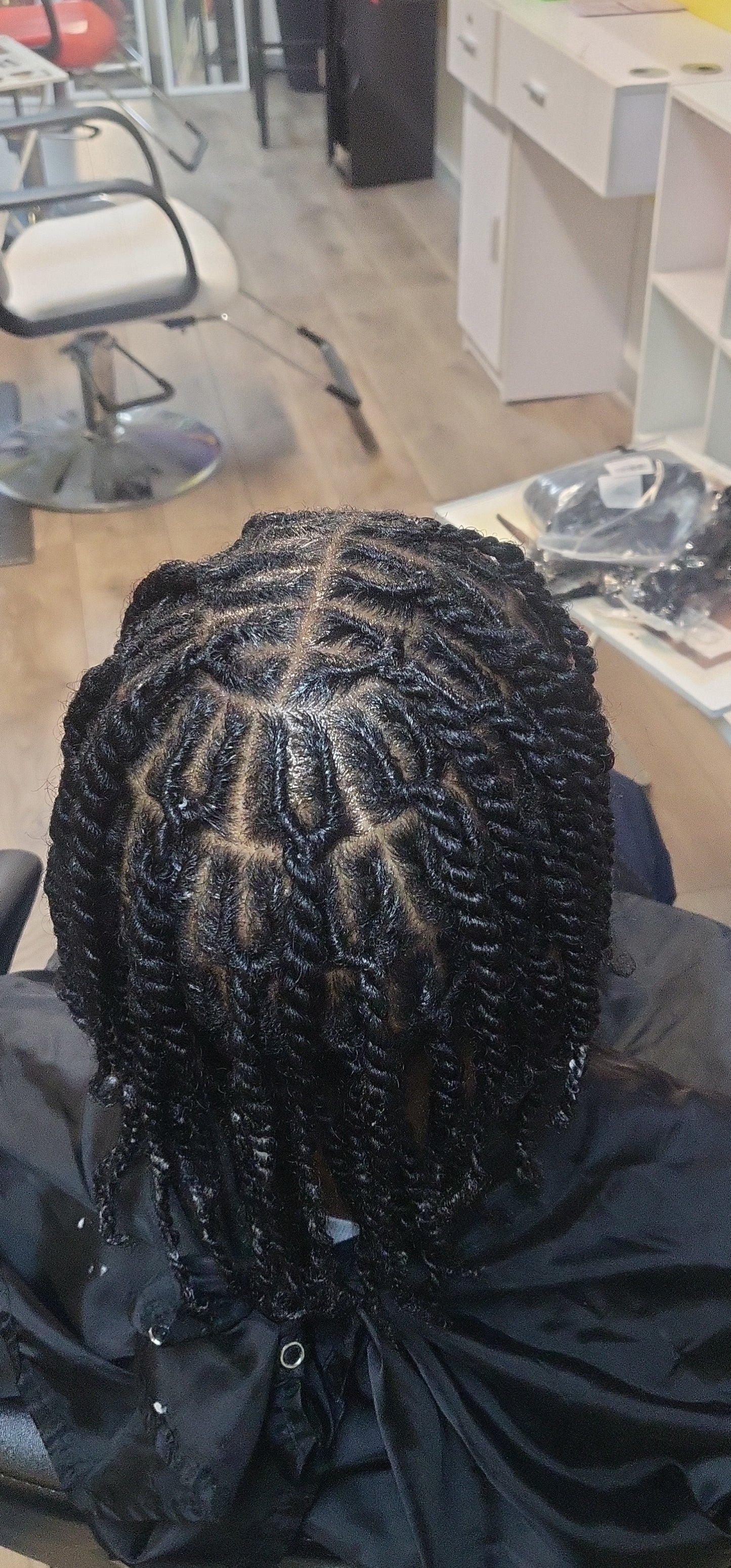 Boys&men braids( call for price)